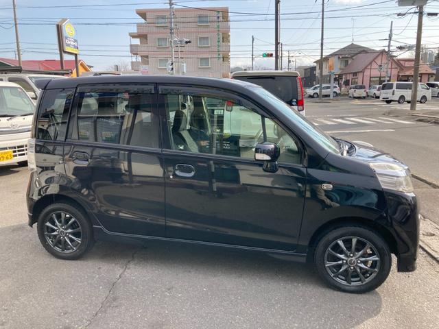 ライフ ディーバ　４ＷＤ　オートマチック　ＨＩＤヘッドライト　スマートキー　ナビ　ＴＶ　バックカメラ　ＥＴＣ　社外アルミ　オートエアコン　パワステ　エアコン　エアバック　パワーウィンドウ　走行中ＴＶ見れます　軽四（8枚目）