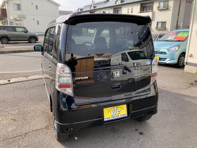 ライフ ディーバ　４ＷＤ　オートマチック　ＨＩＤヘッドライト　スマートキー　ナビ　ＴＶ　バックカメラ　ＥＴＣ　社外アルミ　オートエアコン　パワステ　エアコン　エアバック　パワーウィンドウ　走行中ＴＶ見れます　軽四（12枚目）