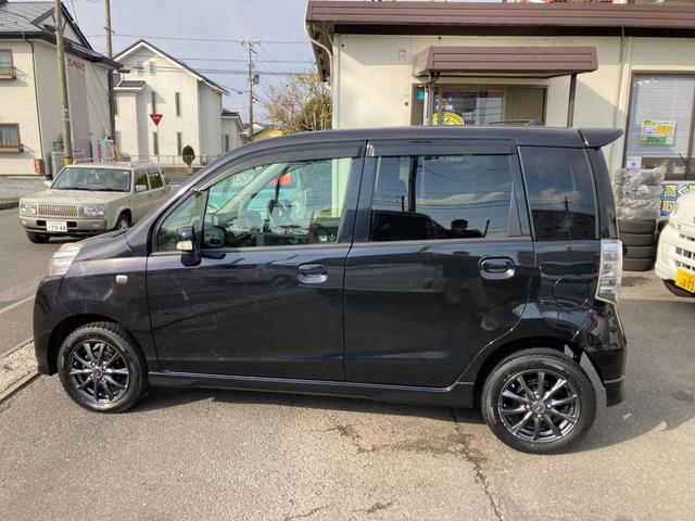 ライフ ディーバ　４ＷＤ　オートマチック　ＨＩＤヘッドライト　スマートキー　ナビ　ＴＶ　バックカメラ　ＥＴＣ　社外アルミ　オートエアコン　パワステ　エアコン　エアバック　パワーウィンドウ　走行中ＴＶ見れます　軽四（14枚目）