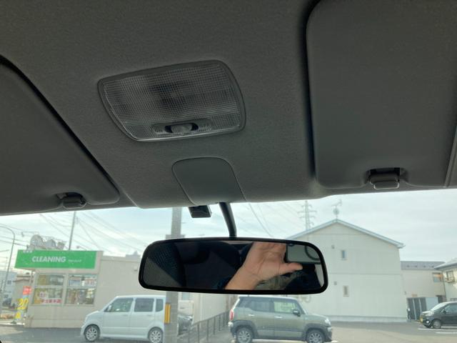 ライフ ディーバ　４ＷＤ　オートマチック　ＨＩＤヘッドライト　スマートキー　ナビ　ＴＶ　バックカメラ　ＥＴＣ　社外アルミ　オートエアコン　パワステ　エアコン　エアバック　パワーウィンドウ　走行中ＴＶ見れます　軽四（34枚目）
