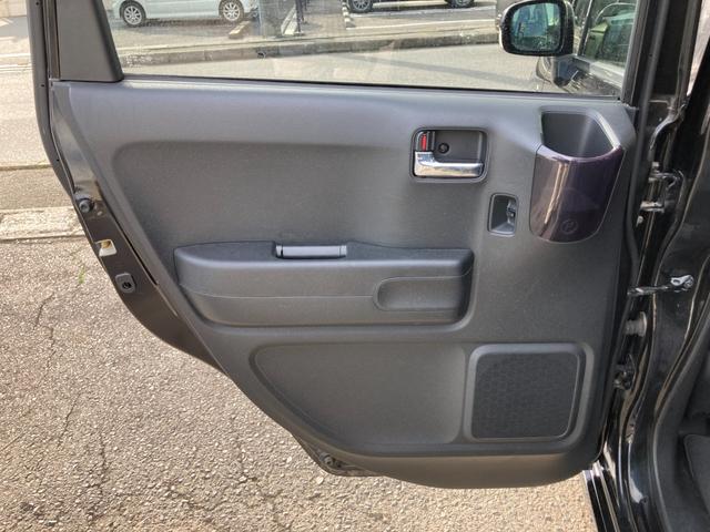 ライフ ディーバ　４ＷＤ　オートマチック　ＨＩＤヘッドライト　スマートキー　ナビ　ＴＶ　バックカメラ　ＥＴＣ　社外アルミ　オートエアコン　パワステ　エアコン　エアバック　パワーウィンドウ　走行中ＴＶ見れます　軽四（50枚目）