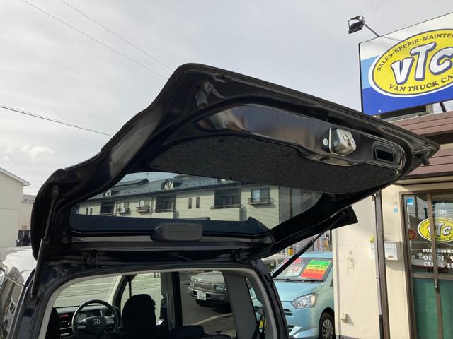 ライフ ディーバ　４ＷＤ　オートマチック　ＨＩＤヘッドライト　スマートキー　ナビ　ＴＶ　バックカメラ　ＥＴＣ　社外アルミ　オートエアコン　パワステ　エアコン　エアバック　パワーウィンドウ　走行中ＴＶ見れます　軽四（58枚目）