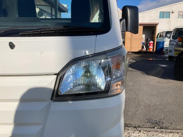 ハイゼットトラック ローダンプ 電動式 三方開 4WD フロアオートマチック LEDヘッドライト ゲートプロテクター ラジオデッキ パワステ 運転席・助手席エアバック タイヤサイズ145R12-6PR 軽トラ 39295km(10枚目)