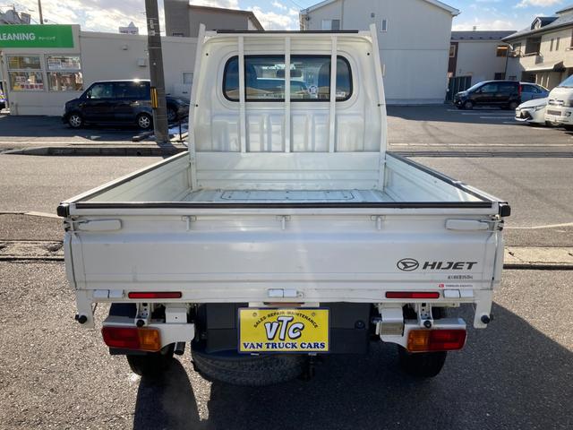 ハイゼットトラック ローダンプ 電動式 三方開 4WD フロアオートマチック LEDヘッドライト ゲートプロテクター ラジオデッキ パワステ 運転席・助手席エアバック タイヤサイズ145R12-6PR 軽トラ 39295km(18枚目)