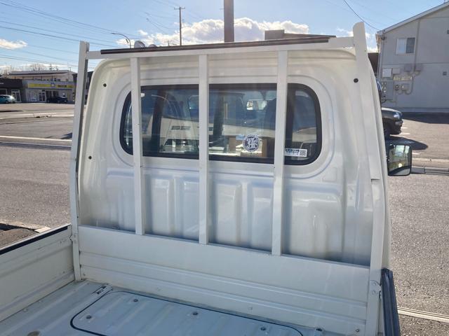 ハイゼットトラック ローダンプ 電動式 三方開 4WD フロアオートマチック LEDヘッドライト ゲートプロテクター ラジオデッキ パワステ 運転席・助手席エアバック タイヤサイズ145R12-6PR 軽トラ 39295km(23枚目)