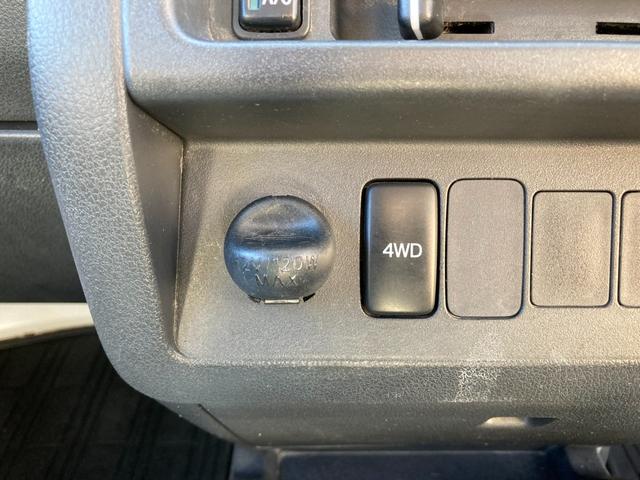 ハイゼットトラック ローダンプ 電動式 三方開 4WD フロアオートマチック LEDヘッドライト ゲートプロテクター ラジオデッキ パワステ 運転席・助手席エアバック タイヤサイズ145R12-6PR 軽トラ 39295km(30枚目)