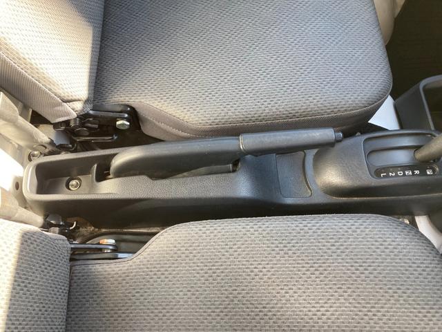 ハイゼットトラック ローダンプ 電動式 三方開 4WD フロアオートマチック LEDヘッドライト ゲートプロテクター ラジオデッキ パワステ 運転席・助手席エアバック タイヤサイズ145R12-6PR 軽トラ 39295km(32枚目)