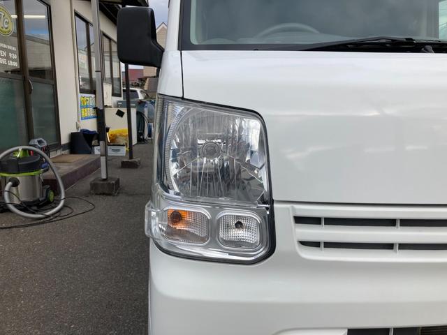 エブリイ ＰＡリミテッド　４ＷＤ　オートマチック　両側スライドドア　デュアルカメラブレーキサポート　障害物センサー　車線逸脱警報　横滑り防止装置　キーレス　ラジオ　タイヤサイズ１４５Ｒ１２－６ＰＲ　軽バン　１０９６７７ｋｍ（8枚目）