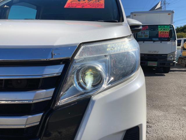 ノア Ｓｉ　４ＷＤ　ＣＶＴ　ワンオーナー　スマートキー　左パワースライドドア　ＬＥＤヘッドライト　アイドリングストップ　ナビ　ＴＶフルセグ　ＤＶＤ再生　Ｂｌｕｅｔｏｏｔｈ　ＥＴＣ　バックカメラ　エンスタ　横滑り（8枚目）