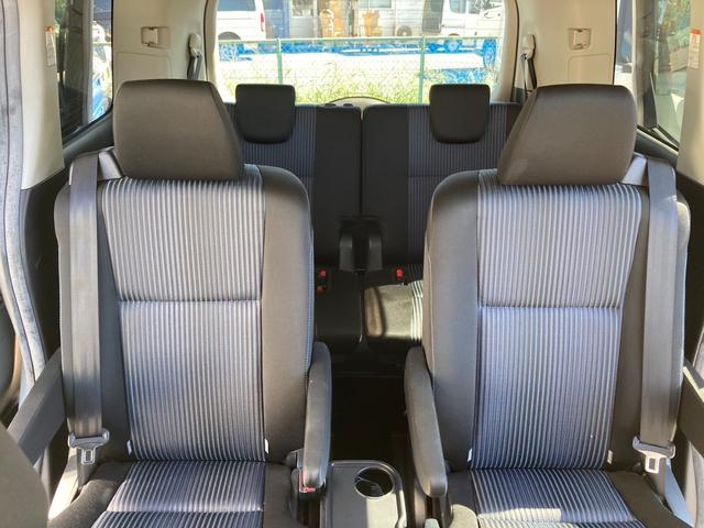 ノア Ｓｉ　４ＷＤ　ＣＶＴ　ワンオーナー　スマートキー　左パワースライドドア　ＬＥＤヘッドライト　アイドリングストップ　ナビ　ＴＶフルセグ　ＤＶＤ再生　Ｂｌｕｅｔｏｏｔｈ　ＥＴＣ　バックカメラ　エンスタ　横滑り（41枚目）