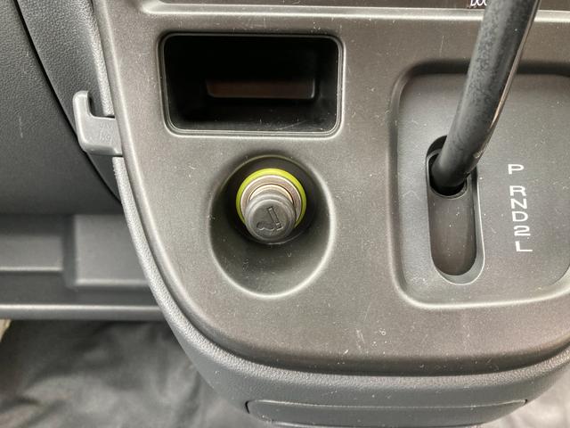 ハイゼットカーゴ 　中温冷凍バン　ハイルーフ　４ＷＤ　オートマチック　デンソー製　－７℃設定　両側スライドドア　キーレスエントリー　パワステ　エアコン　エアバック　取説　保証書　スペアキー有り　軽バン　９４４３５ｋｍ（27枚目）