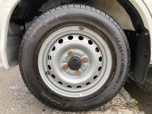 ハイゼットカーゴ 　中温冷凍バン　ハイルーフ　４ＷＤ　オートマチック　デンソー製　－７℃設定　両側スライドドア　キーレスエントリー　パワステ　エアコン　エアバック　取説　保証書　スペアキー有り　軽バン　９４４３５ｋｍ（70枚目）