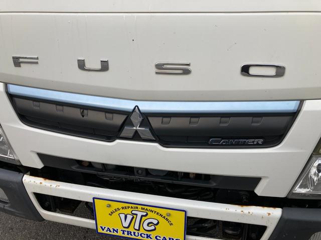 キャンター 　パブコパネルバン　新明和パワーゲート　４ＷＤ　ＡＴ　ディーゼルターボ　荷台内寸４３００・１７６０・２０７０　アルミ縞鋼板　ラッシングレール２段　バックモニター　フォグ　左電格ミラー　３７４６４７ｋｍ（6枚目）