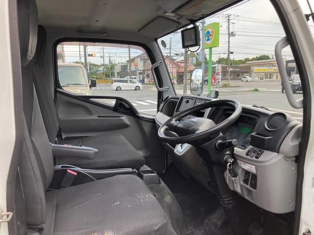 キャンター 　パブコパネルバン　新明和パワーゲート　４ＷＤ　ＡＴ　ディーゼルターボ　荷台内寸４３００・１７６０・２０７０　アルミ縞鋼板　ラッシングレール２段　バックモニター　フォグ　左電格ミラー　３７４６４７ｋｍ（23枚目）