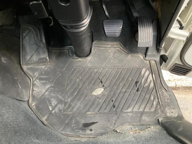 キャンター 　パブコパネルバン　新明和パワーゲート　４ＷＤ　ＡＴ　ディーゼルターボ　荷台内寸４３００・１７６０・２０７０　アルミ縞鋼板　ラッシングレール２段　バックモニター　フォグ　左電格ミラー　３７４６４７ｋｍ（36枚目）
