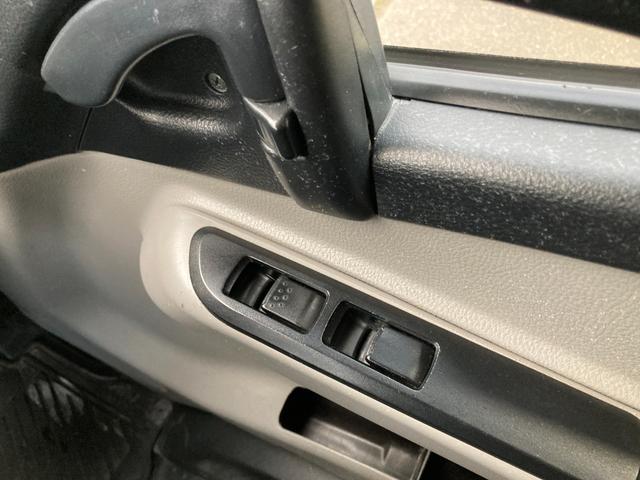 キャンター 　パブコパネルバン　新明和パワーゲート　４ＷＤ　ＡＴ　ディーゼルターボ　荷台内寸４３００・１７６０・２０７０　アルミ縞鋼板　ラッシングレール２段　バックモニター　フォグ　左電格ミラー　３７４６４７ｋｍ（39枚目）