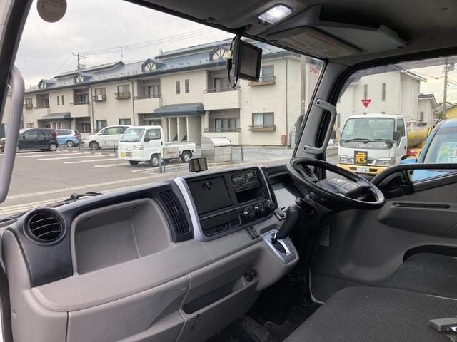 キャンター 　パブコパネルバン　新明和パワーゲート　４ＷＤ　ＡＴ　ディーゼルターボ　荷台内寸４３００・１７６０・２０７０　アルミ縞鋼板　ラッシングレール２段　バックモニター　フォグ　左電格ミラー　３７４６４７ｋｍ（45枚目）