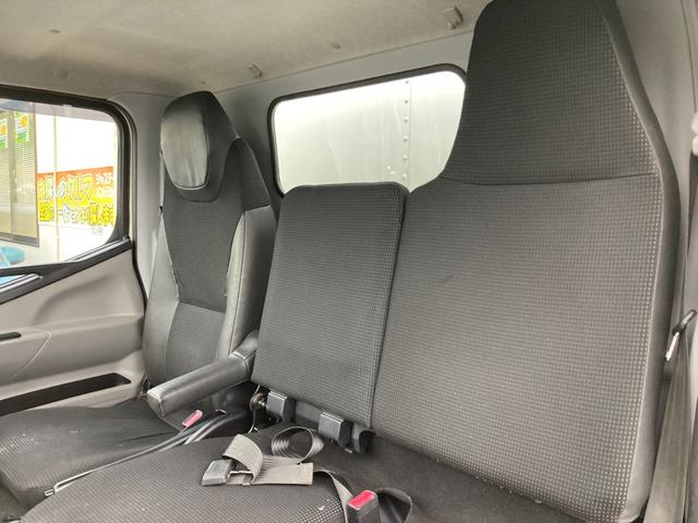 キャンター 　パブコパネルバン　新明和パワーゲート　４ＷＤ　ＡＴ　ディーゼルターボ　荷台内寸４３００・１７６０・２０７０　アルミ縞鋼板　ラッシングレール２段　バックモニター　フォグ　左電格ミラー　３７４６４７ｋｍ（47枚目）
