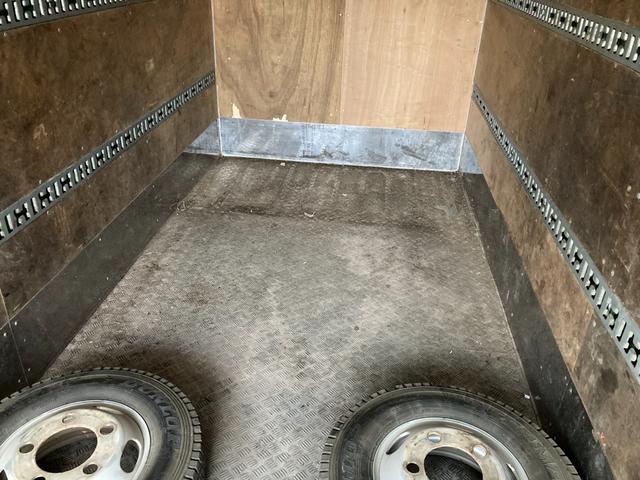 キャンター 　パブコパネルバン　新明和パワーゲート　４ＷＤ　ＡＴ　ディーゼルターボ　荷台内寸４３００・１７６０・２０７０　アルミ縞鋼板　ラッシングレール２段　バックモニター　フォグ　左電格ミラー　３７４６４７ｋｍ（68枚目）