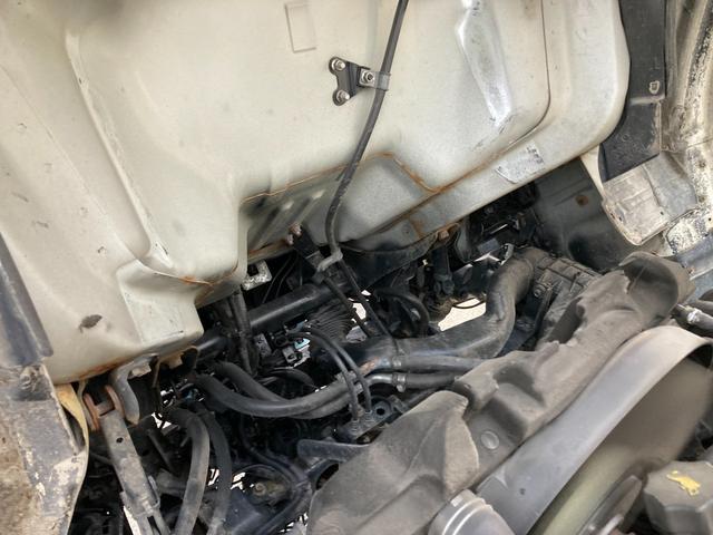 キャンター 　パブコパネルバン　新明和パワーゲート　４ＷＤ　ＡＴ　ディーゼルターボ　荷台内寸４３００・１７６０・２０７０　アルミ縞鋼板　ラッシングレール２段　バックモニター　フォグ　左電格ミラー　３７４６４７ｋｍ（80枚目）