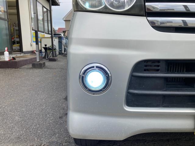 アトレーワゴン カスタムターボＲＳ　４ＷＤ　オートマチック　両側スライドドア　ターボ　ＨＩＤヘッドライト　ＬＥＤフォグ　キーレスエントリー　電動格納ミラー　パワーウィンドウ　社外１３インチアルミ　サイドシル穴有り　１２８８０１ｋｍ（9枚目）