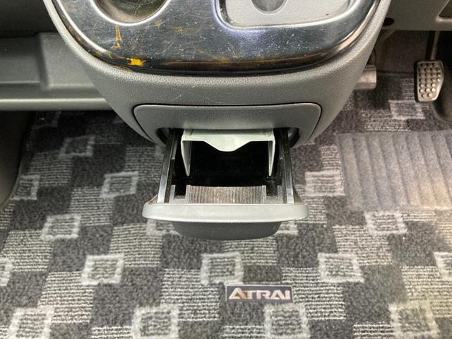 アトレーワゴン カスタムターボＲＳ　４ＷＤ　オートマチック　両側スライドドア　ターボ　ＨＩＤヘッドライト　ＬＥＤフォグ　キーレスエントリー　電動格納ミラー　パワーウィンドウ　社外１３インチアルミ　サイドシル穴有り　１２８８０１ｋｍ（27枚目）