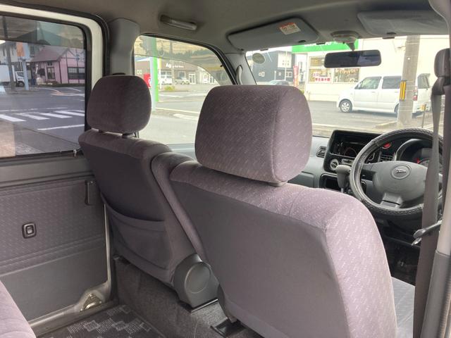 アトレーワゴン カスタムターボＲＳ　４ＷＤ　オートマチック　両側スライドドア　ターボ　ＨＩＤヘッドライト　ＬＥＤフォグ　キーレスエントリー　電動格納ミラー　パワーウィンドウ　社外１３インチアルミ　サイドシル穴有り　１２８８０１ｋｍ（41枚目）