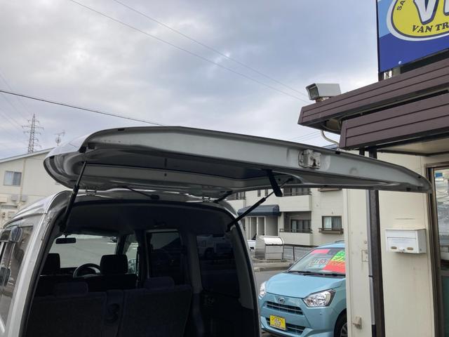 アトレーワゴン カスタムターボＲＳ　４ＷＤ　オートマチック　両側スライドドア　ターボ　ＨＩＤヘッドライト　ＬＥＤフォグ　キーレスエントリー　電動格納ミラー　パワーウィンドウ　社外１３インチアルミ　サイドシル穴有り　１２８８０１ｋｍ（63枚目）