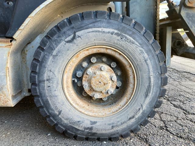 日産 1.5tフォークリフト NL01M15 ヒンジドフォーク 稼働時間1828アワー 新品オペレーターシート交換 2006年7月製造 車両重量2800kg マスト3M ナンバー取得可能 オートローン対応可(47枚目)