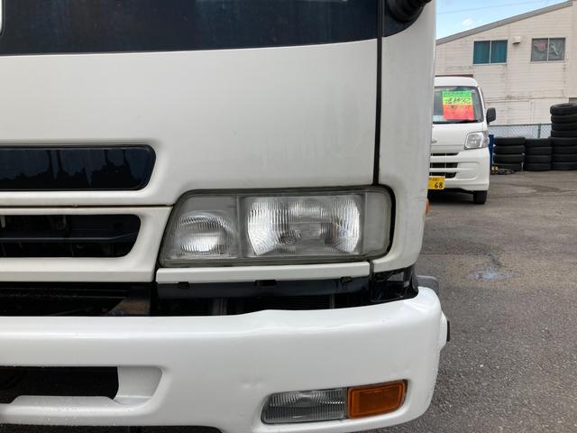 フォワード 強化ダンプ 6速マニュアル 2ペダル 5.2ディーゼル 新明和DRF4 電動コボレーン 3.7t積 FRR90C3S タイヤサイズ225/80R17.5 タイヤチェーン1ペア有り ラジオデッキ HSA 4tダンプ(9枚目)