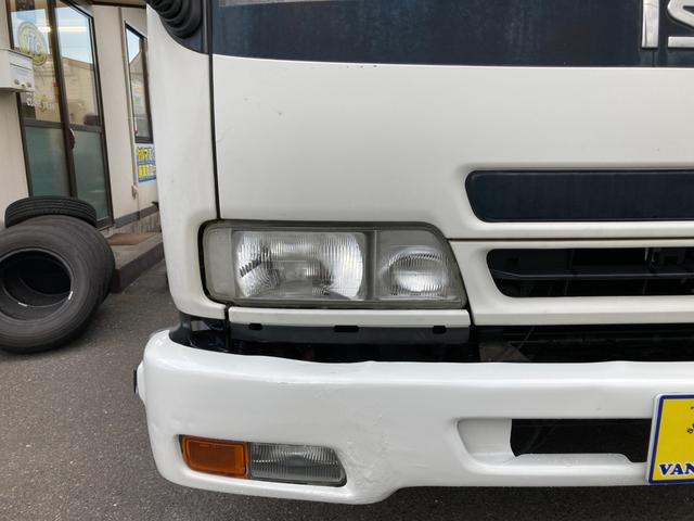 フォワード 強化ダンプ 6速マニュアル 2ペダル 5.2ディーゼル 新明和DRF4 電動コボレーン 3.7t積 FRR90C3S タイヤサイズ225/80R17.5 タイヤチェーン1ペア有り ラジオデッキ HSA 4tダンプ(10枚目)