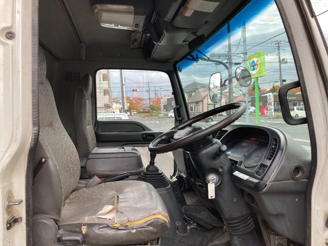 フォワード 強化ダンプ 6速マニュアル 2ペダル 5.2ディーゼル 新明和DRF4 電動コボレーン 3.7t積 FRR90C3S タイヤサイズ225/80R17.5 タイヤチェーン1ペア有り ラジオデッキ HSA 4tダンプ(23枚目)