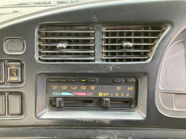 フォワード 強化ダンプ 6速マニュアル 2ペダル 5.2ディーゼル 新明和DRF4 電動コボレーン 3.7t積 FRR90C3S タイヤサイズ225/80R17.5 タイヤチェーン1ペア有り ラジオデッキ HSA 4tダンプ(27枚目)