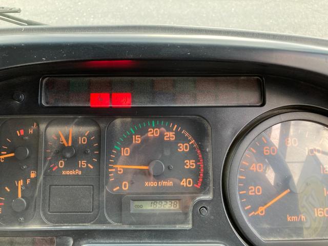 フォワード 強化ダンプ 6速マニュアル 2ペダル 5.2ディーゼル 新明和DRF4 電動コボレーン 3.7t積 FRR90C3S タイヤサイズ225/80R17.5 タイヤチェーン1ペア有り ラジオデッキ HSA 4tダンプ(34枚目)