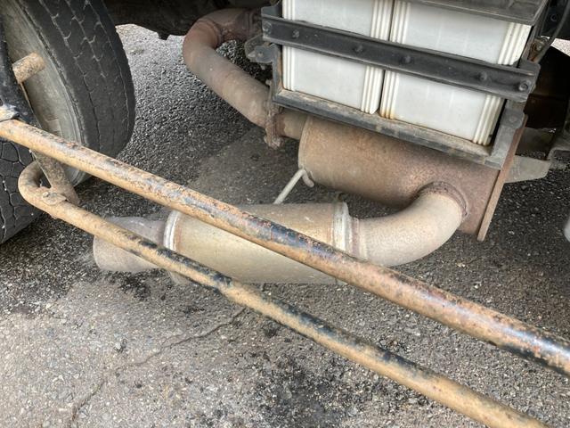 フォワード 強化ダンプ 6速マニュアル 2ペダル 5.2ディーゼル 新明和DRF4 電動コボレーン 3.7t積 FRR90C3S タイヤサイズ225/80R17.5 タイヤチェーン1ペア有り ラジオデッキ HSA 4tダンプ(51枚目)