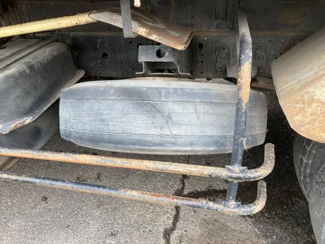 フォワード 強化ダンプ 6速マニュアル 2ペダル 5.2ディーゼル 新明和DRF4 電動コボレーン 3.7t積 FRR90C3S タイヤサイズ225/80R17.5 タイヤチェーン1ペア有り ラジオデッキ HSA 4tダンプ(53枚目)