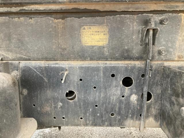 フォワード 強化ダンプ 6速マニュアル 2ペダル 5.2ディーゼル 新明和DRF4 電動コボレーン 3.7t積 FRR90C3S タイヤサイズ225/80R17.5 タイヤチェーン1ペア有り ラジオデッキ HSA 4tダンプ(55枚目)