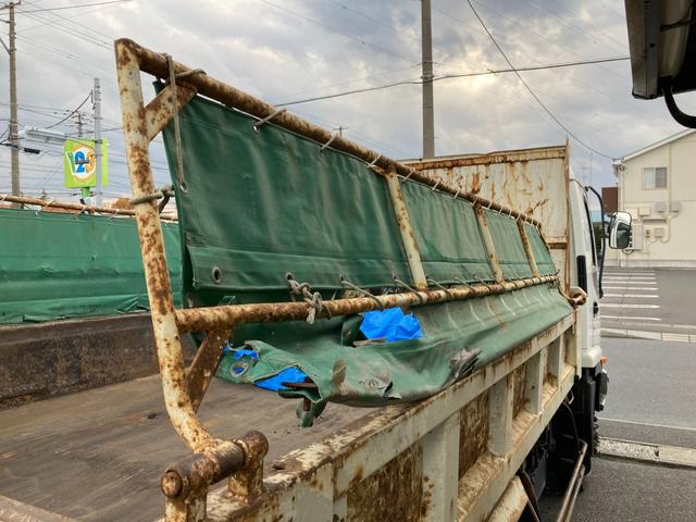 フォワード 強化ダンプ 6速マニュアル 2ペダル 5.2ディーゼル 新明和DRF4 電動コボレーン 3.7t積 FRR90C3S タイヤサイズ225/80R17.5 タイヤチェーン1ペア有り ラジオデッキ HSA 4tダンプ(56枚目)