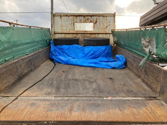 フォワード 強化ダンプ 6速マニュアル 2ペダル 5.2ディーゼル 新明和DRF4 電動コボレーン 3.7t積 FRR90C3S タイヤサイズ225/80R17.5 タイヤチェーン1ペア有り ラジオデッキ HSA 4tダンプ(61枚目)