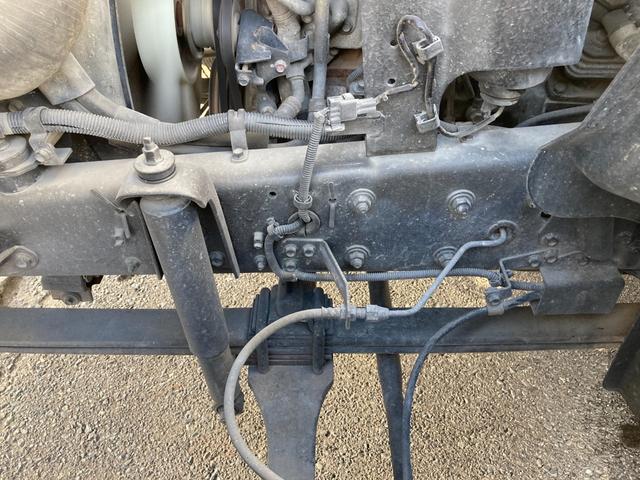 フォワード 強化ダンプ 6速マニュアル 2ペダル 5.2ディーゼル 新明和DRF4 電動コボレーン 3.7t積 FRR90C3S タイヤサイズ225/80R17.5 タイヤチェーン1ペア有り ラジオデッキ HSA 4tダンプ(71枚目)