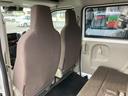 ＰＡリミテッド　４ＷＤ　オートマチック　両側スライドドア　デュアルカメラブレーキサポート　障害物センサー　車線逸脱警報　横滑り防止装置　キーレス　ラジオ　タイヤサイズ１４５Ｒ１２－６ＰＲ　軽バン　１０９６７７ｋｍ（50枚目）