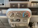 ＳＤＸ　４ＷＤ　５速ＭＴ　ＬＥＤヘッドライト　オートゲージタコメーター　社外マフラー　ナビ　Ｂｌｕｅｔｏｏｔｈ　ＥＴＣ　キーレス　パワーウィンドウ　作業灯　荷台ゴムマッド　ゲートプロテクター　ゲートチェーン（24枚目）