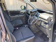 ヴォクシー ＺＳ　４ＷＤ　左パワースライドドア　現状渡し　足廻り異音 0904288A30250525W003 2