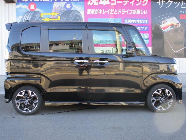 �I�[�g�o�b�N�X�����炱���o����I�L�x�ȃJ�[�p�i���w�����͂������A�w��������R�ɑI��ŕt���邱�Ƃ��o���܂�