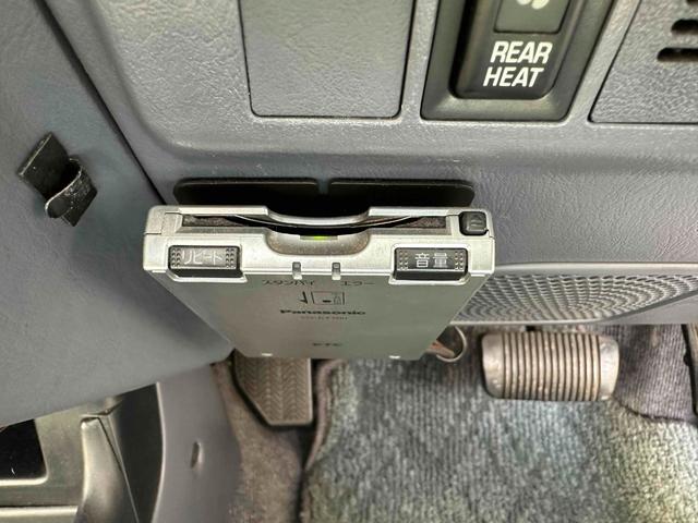 ランドクルーザープラド ＴＸリミテッド　４ＷＤ　ディーゼルターボ　丸目ナロー仕様　アルルブルー　ＤＥＡＮ１６ＡＷ　サンルーフ　社外ナビＴＶ　クラシックコンプリート（20枚目）