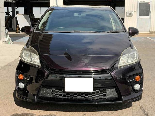 プリウス Ｓツーリングセレクション・Ｇ’ｓ　専用シート　エアロパーツ　１７ＡＷ　純正フルセグナビＴＶ　Ｂｌｕｅｔｏｏｔｈ対応　バックカメラ　ＥＴＣ　ＨＩＤヘッドライト　プッシュスタート（3枚目）