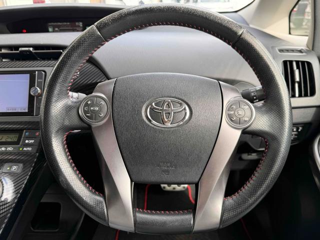 プリウス Ｓツーリングセレクション・Ｇ’ｓ　専用シート　エアロパーツ　１７ＡＷ　純正フルセグナビＴＶ　Ｂｌｕｅｔｏｏｔｈ対応　バックカメラ　ＥＴＣ　ＨＩＤヘッドライト　プッシュスタート（18枚目）