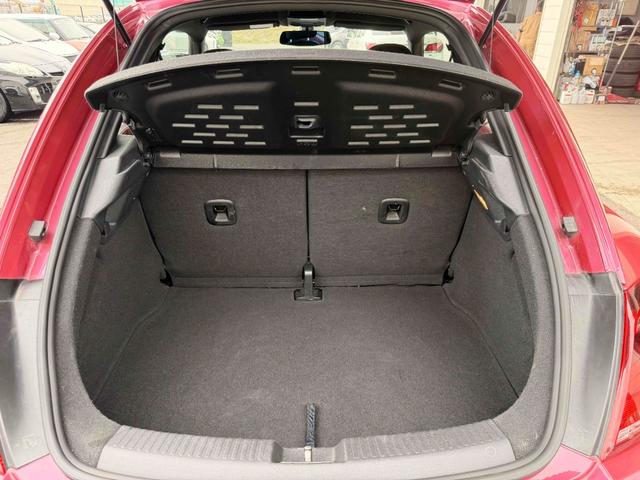 ザ・ビートル ハッシュタグピンクビートル　３００台限定車　スマートキー　専用カラー　専用タータンチェック柄シート　純正ナビＴＶ　ＥＴＣ（15枚目）