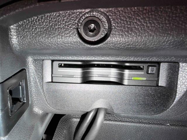 ザ・ビートル ハッシュタグピンクビートル　３００台限定車　スマートキー　専用カラー　専用タータンチェック柄シート　純正ナビＴＶ　ＥＴＣ（26枚目）