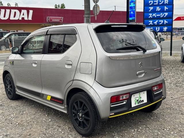 アルトワークス ベースグレード　４ＷＤ　マニュアル車　５ＭＴ　ドライブレコーダー　スマートキー　プッシュスタートエンジン　フルセグナビ　ＥＴＣ　ステアリングリモコン（7枚目）